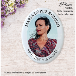 Placa con nombre y fechas...